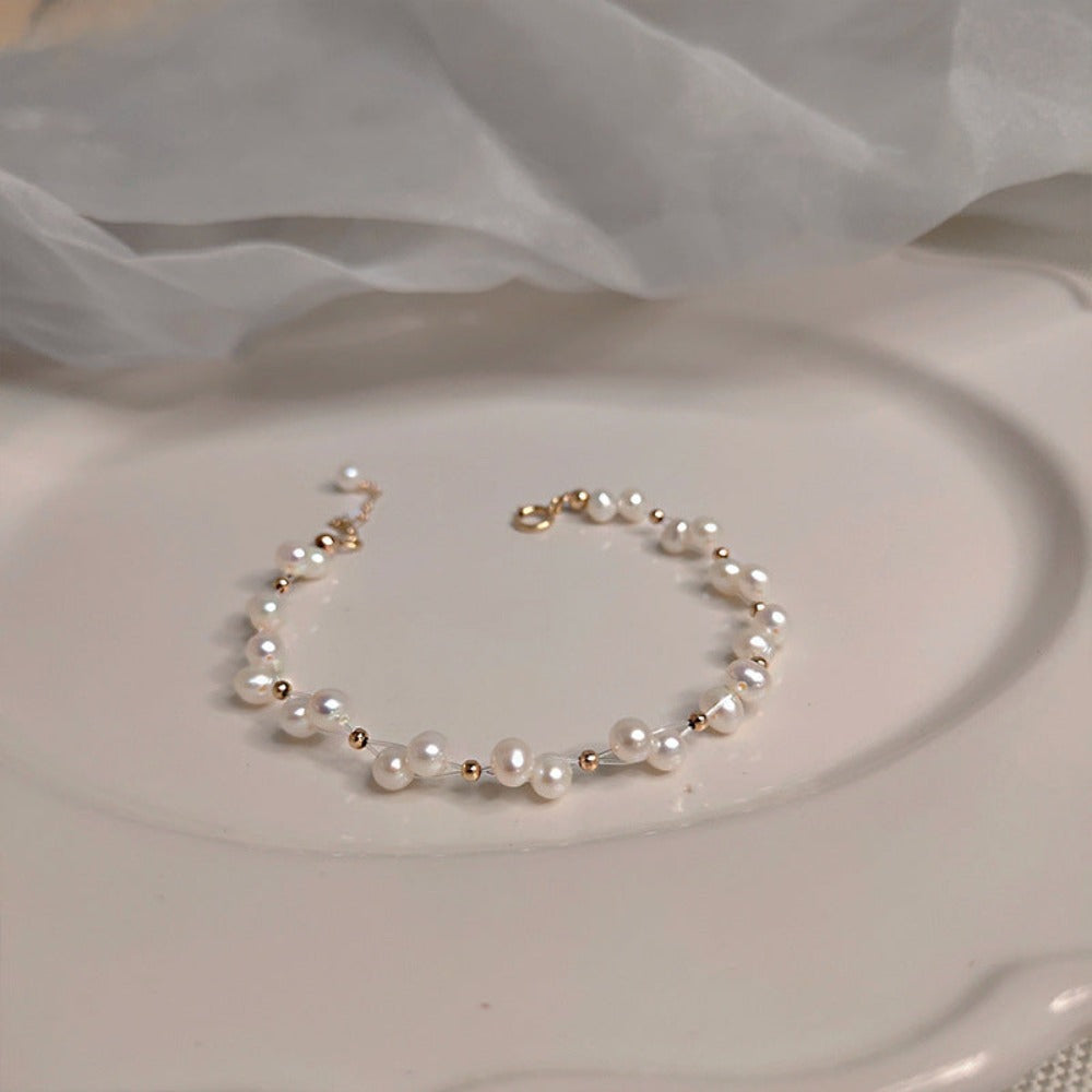 Designer-Cluster-Armband aus echten weißen Süßwasserperlen in Gold