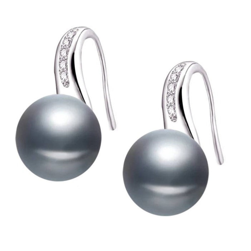 Impresionantes aretes colgantes de gancho francés hechos con perlas genuinas de agua dulce