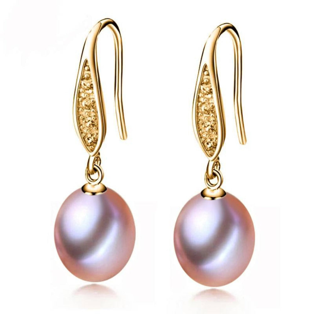 Impresionantes aretes colgantes de perlas de agua dulce con diamantes de imitación en oro