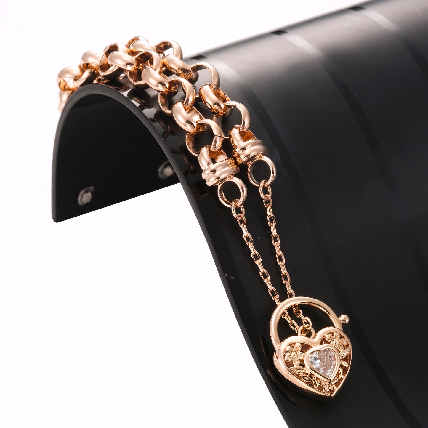 18ct Heavy Rose Gold Plated Belcher Chain Bracelet with a Filigree Locket Featuring a Simulated Diamond - USA Made