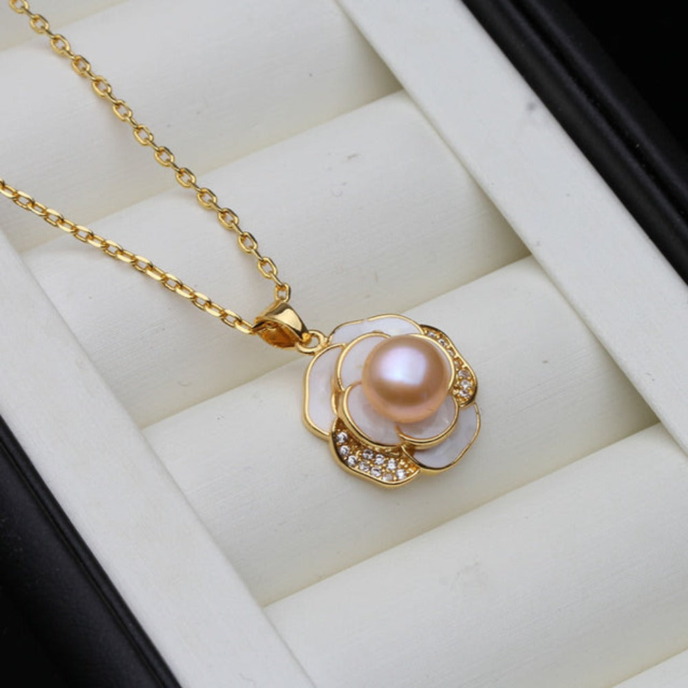 Genuine Freshwater Pearl Floral Necklace in Gold