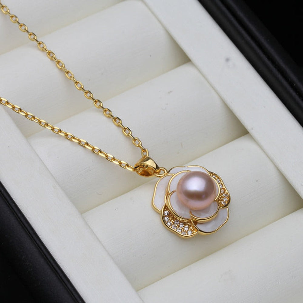 Genuine Freshwater Pearl Floral Necklace in Gold