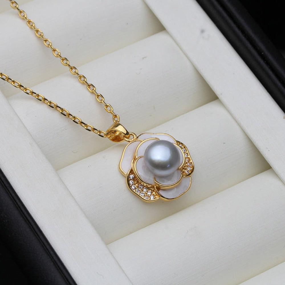 Genuine Freshwater Pearl Floral Necklace in Gold