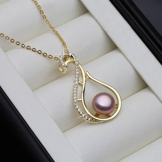 Designer Freshwater Pearl Twirl Simulated Diamond Necklace in Gold